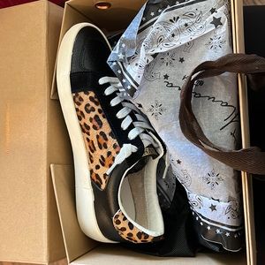 New Vintage Havana animal print sneakers